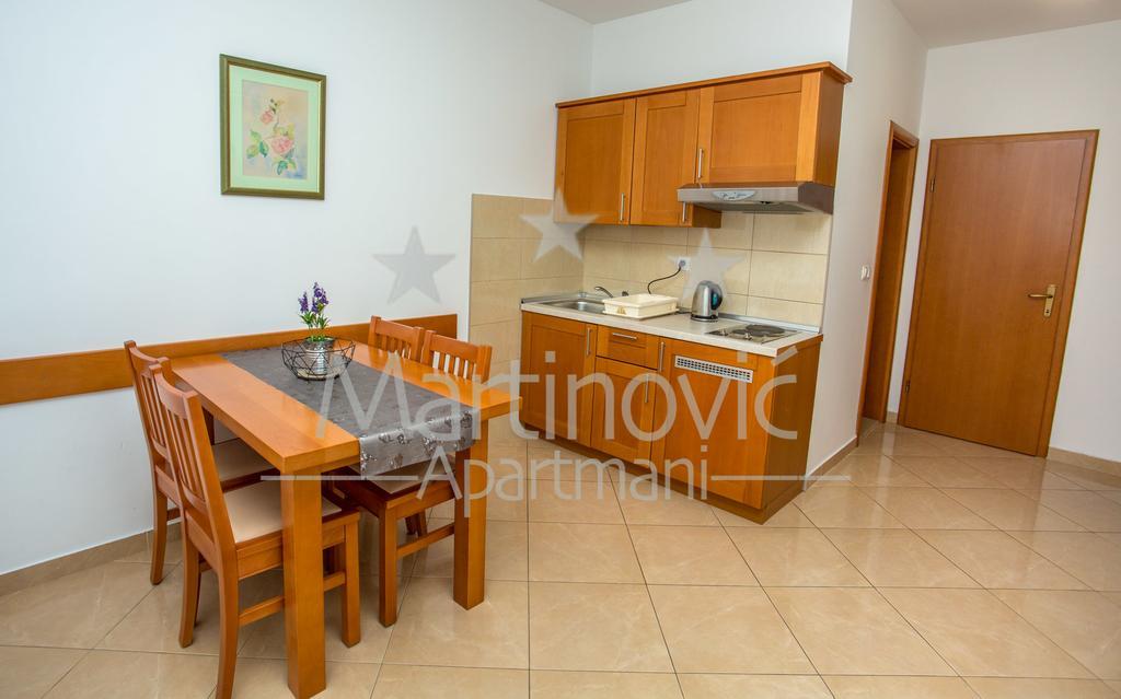 Apartments Martinovic Заострог Экстерьер фото